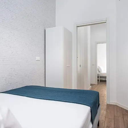 Classbnb - With Balcony Near The Center *