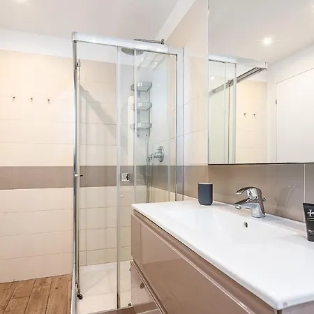 Classbnb - With Balcony Near The Center Milan